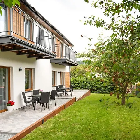 Pod Lipami Apartmán *