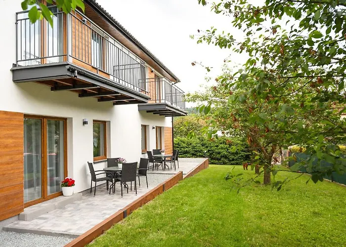 Pod Lipami Apartment *