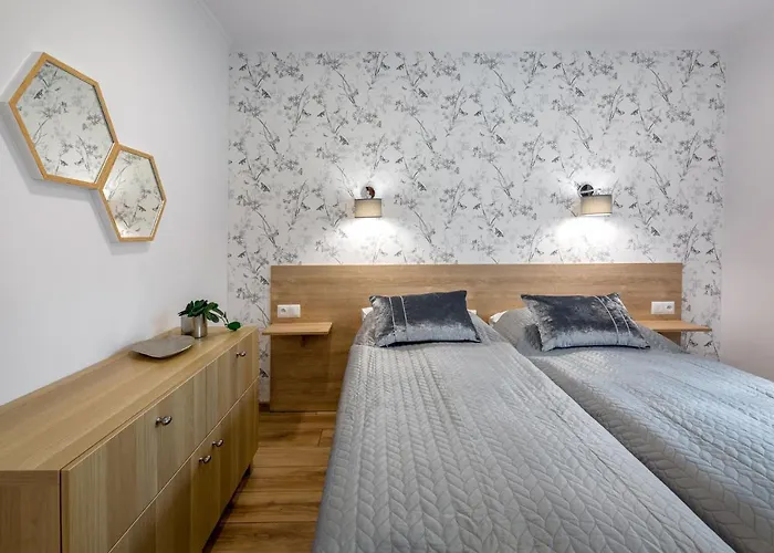 Pod Lipami Apartment *